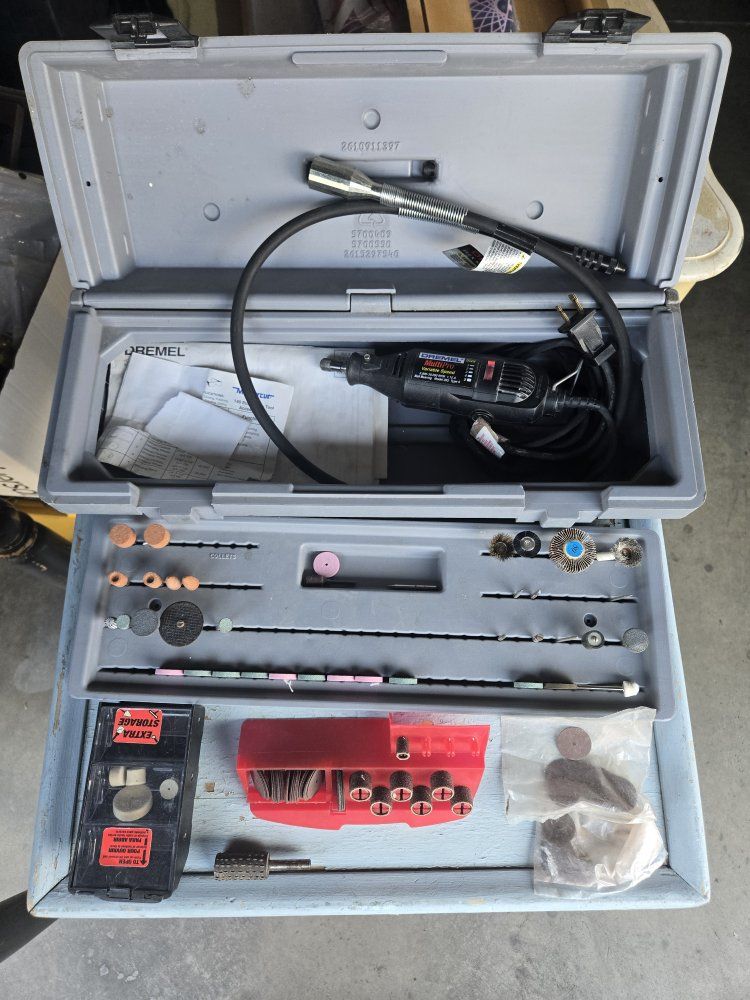 Dremel MultiPro Model 395 Type 5 Variable Speed Rotary Tool Kit with Flex Shaft & Accessories