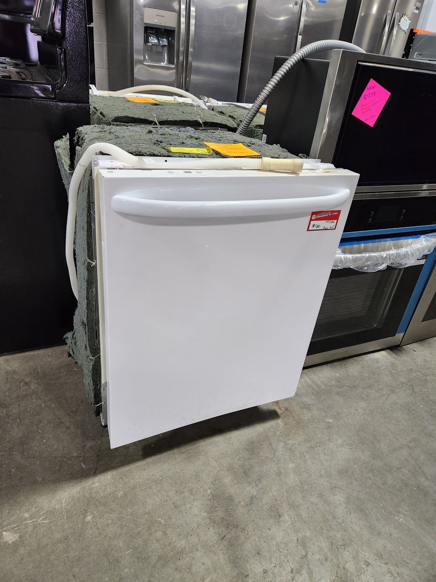 GREAT GE WHITE DISHWASHER! W-WARRANTY