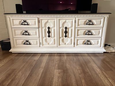 Thomasville Shabby Chic White & Dark Wood Dresser/Credenza/Media Console