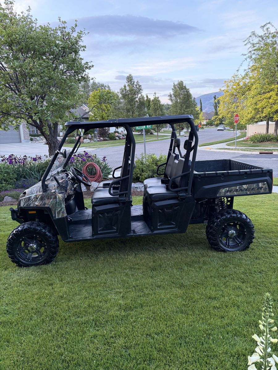 2012 Polaris Ranger Crew 800 in Excellent Condition - Low Miles