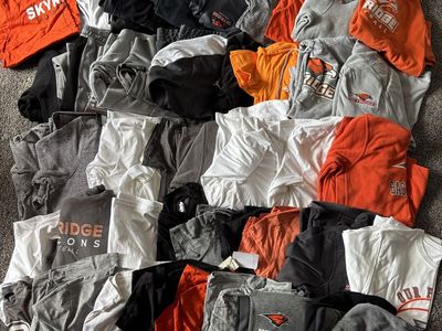 LOTS of Skyridge High School Clothes