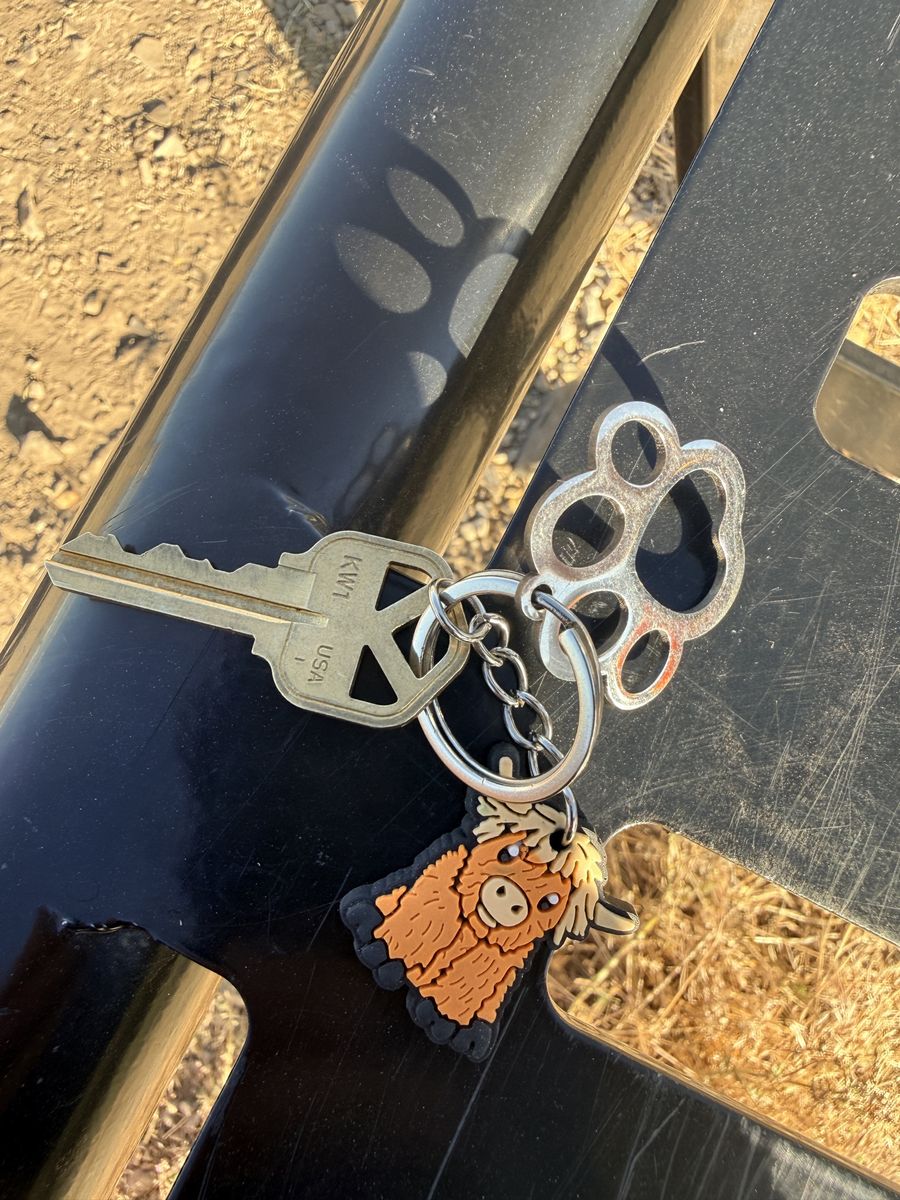 FOUND - Highland Cow Keychain with Metal Paw Print Charm - Butterfield Canyon