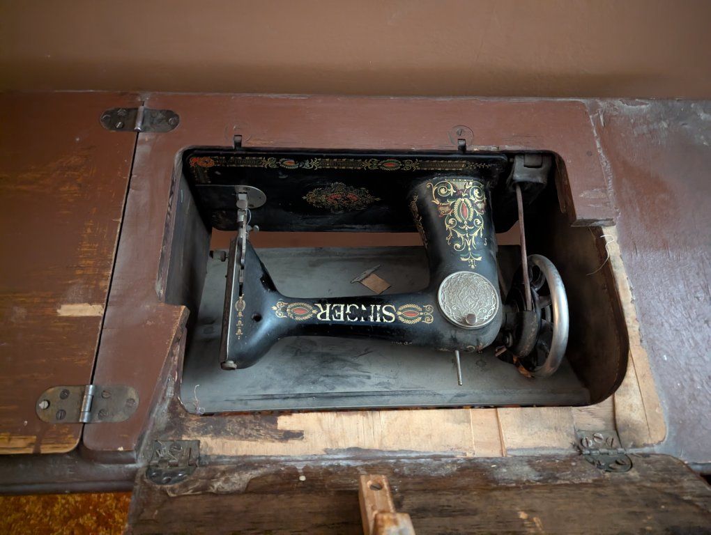 Main image 5