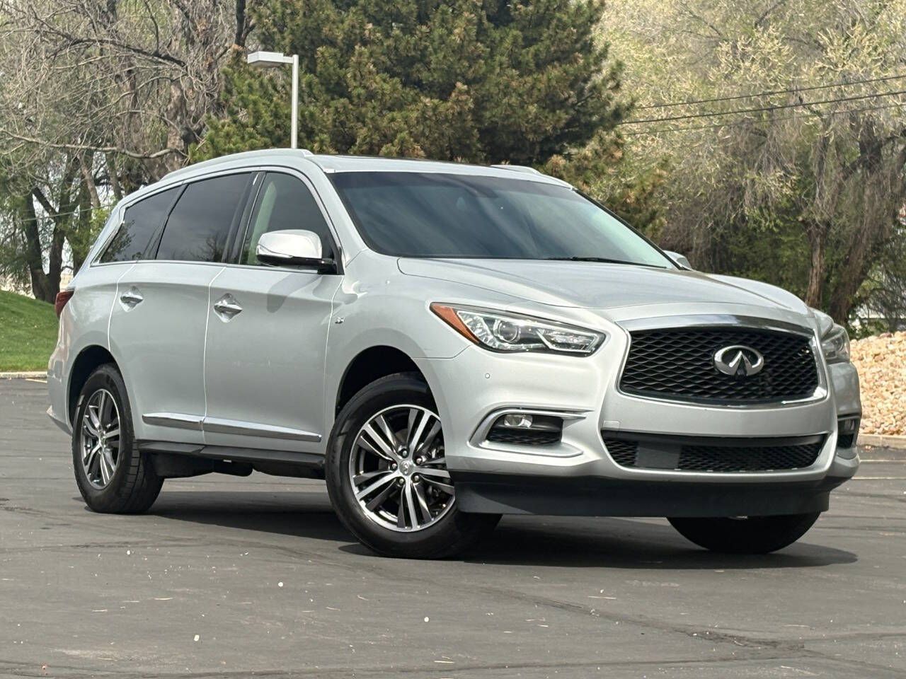 2016 Infiniti QX60 Base