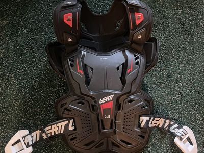 Leatt Chest Protector