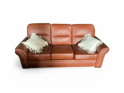 DealDepotUT.com - Furniture for Living Rooms, in Vinyl/Leather and Fabric, and More!