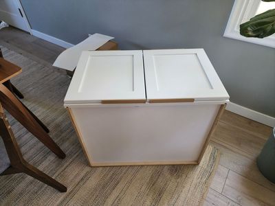 Kitchen wall cabinet