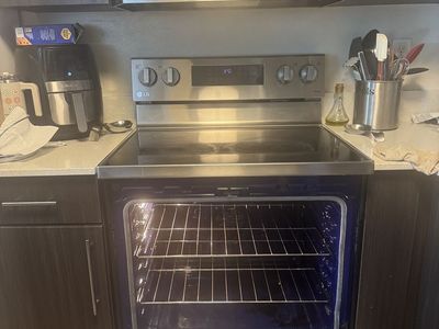 LG electric stove