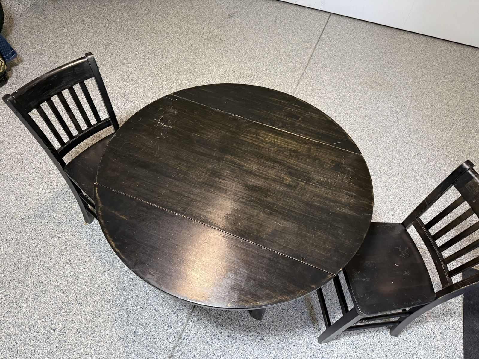 Main image 3