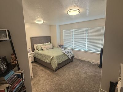 Female Roommate wanted for 2 Bed 2.5 Bath Townhouse