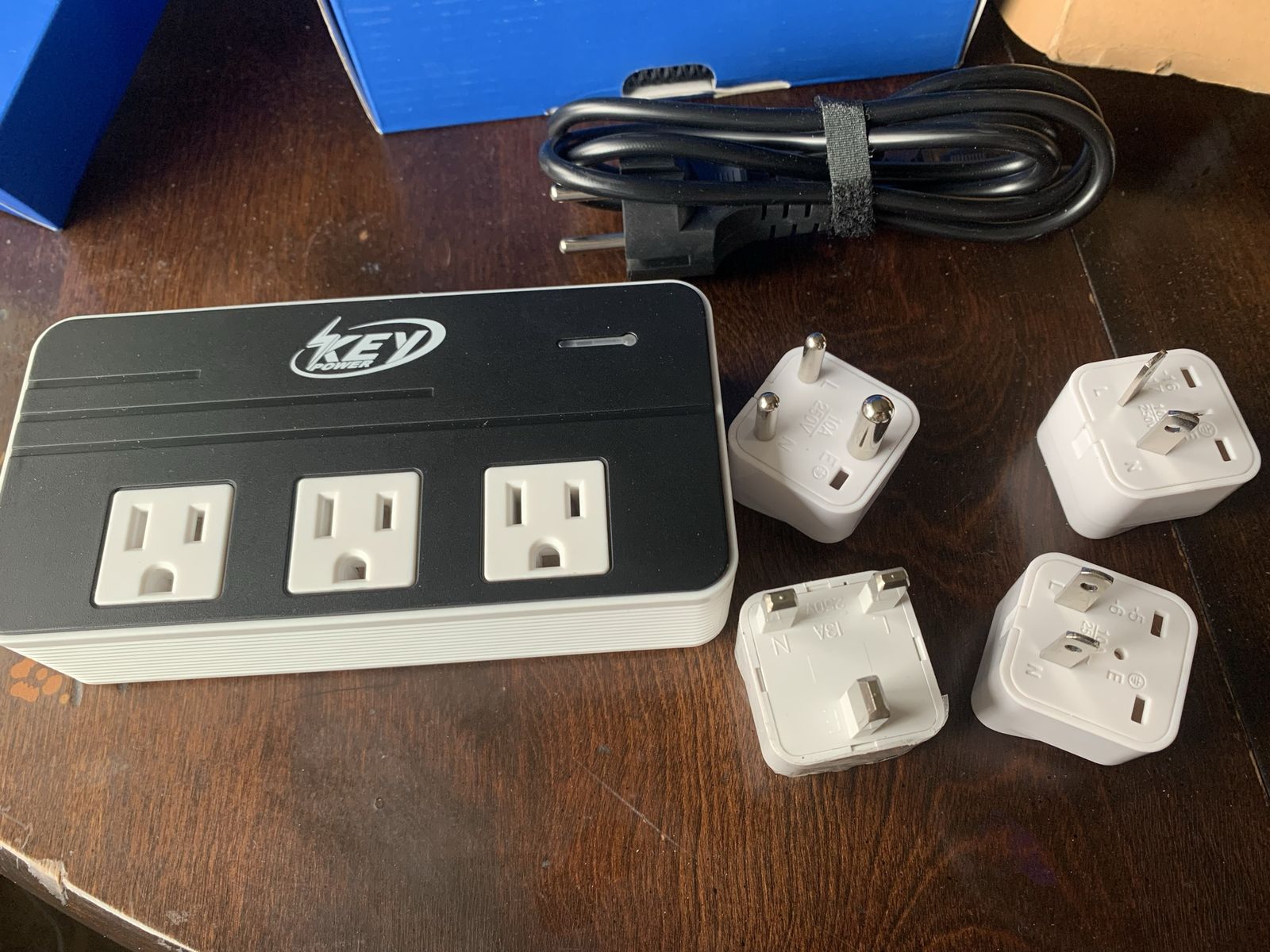 International Travel Adapter, Key Power 230w