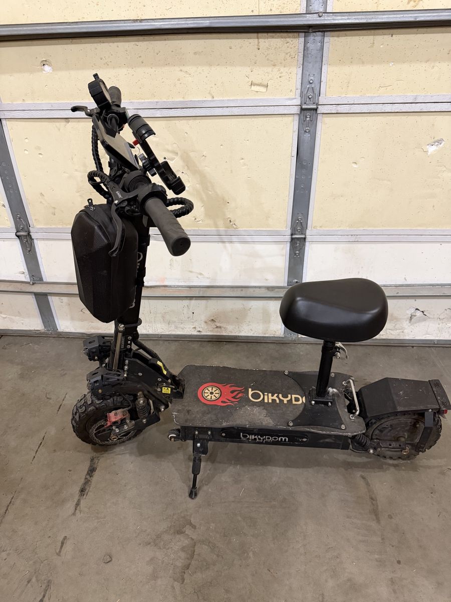 Electric scooter