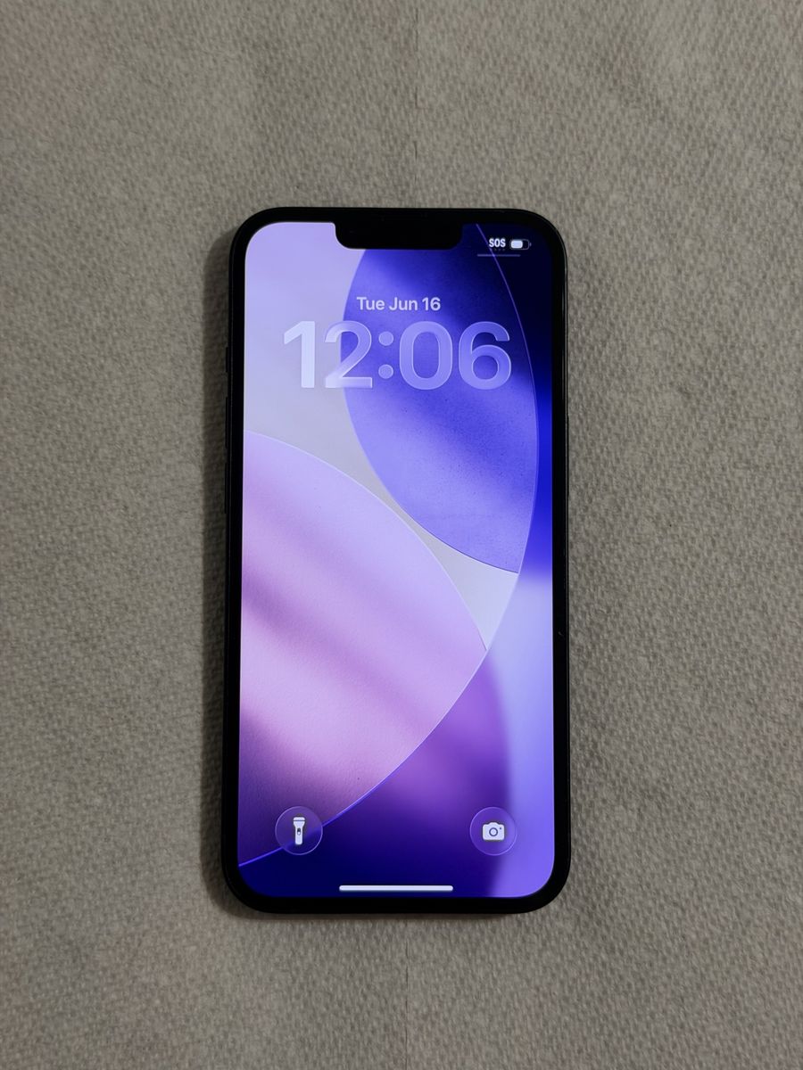 iPhone 13 128GB (Unlocked)