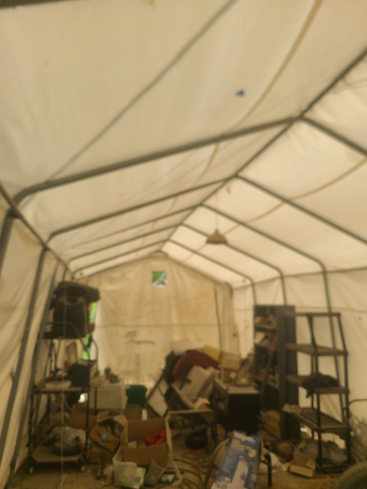 Main image 3