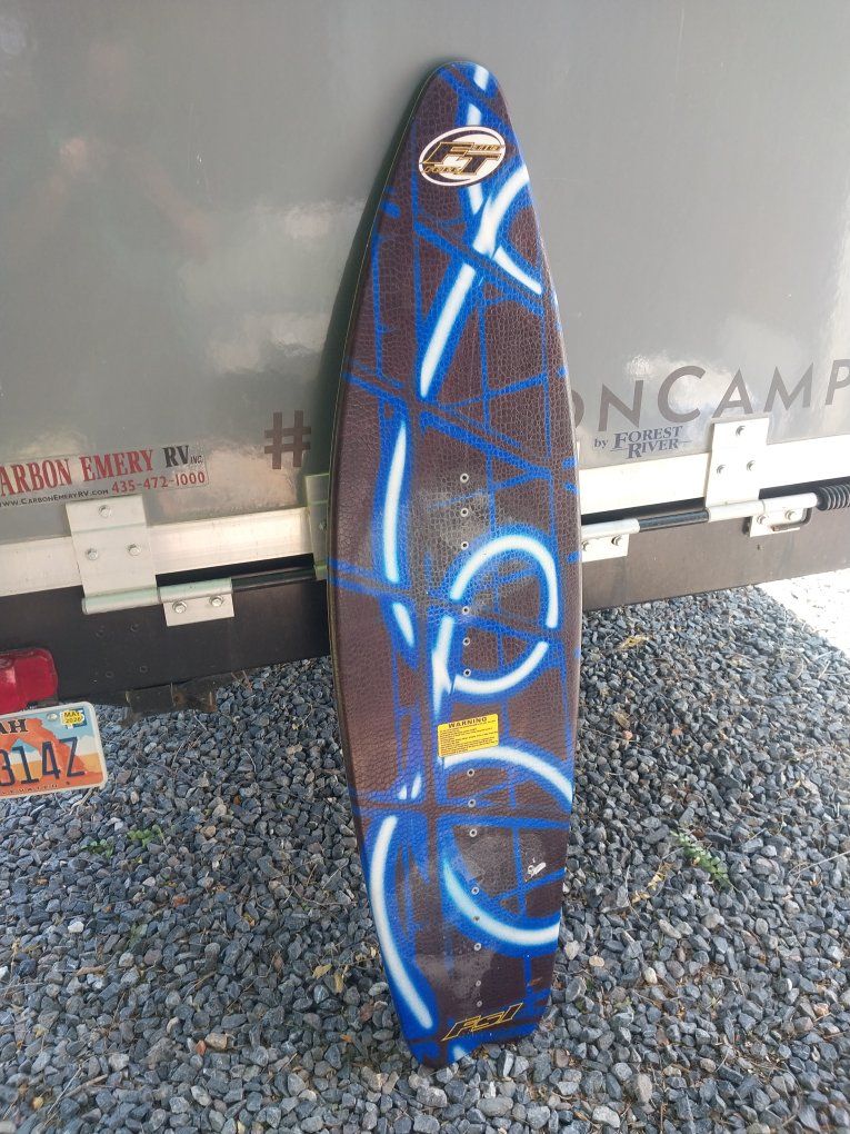 Lake surf board, can add training bindinfs