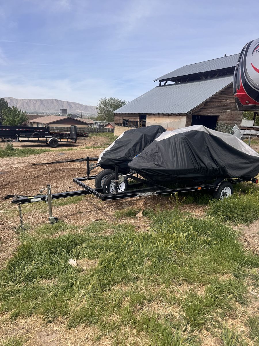 2005 & 2006 3 person Seadoo Wave runners & Trailer