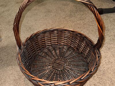 Wicker Basket with handle
