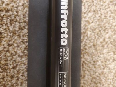 Manfrotto 290 Series MT293A4 Tripod with 3-Way Pan/Tilt Head