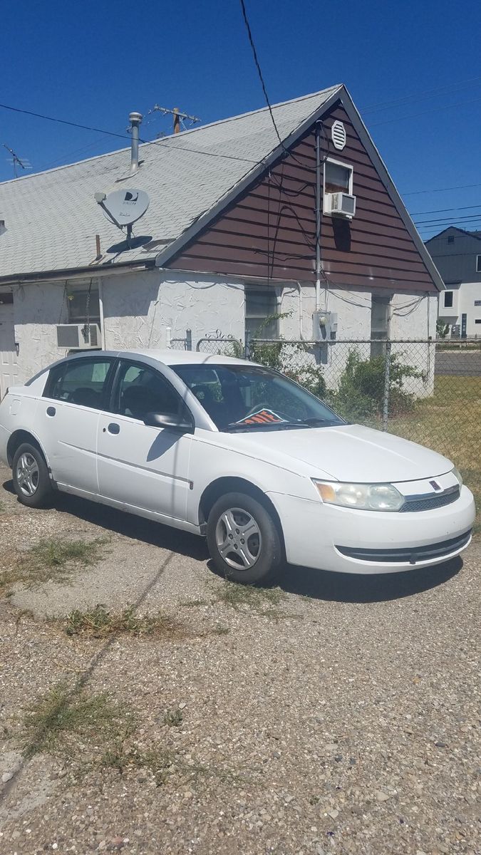2003 Saturn Ion 1