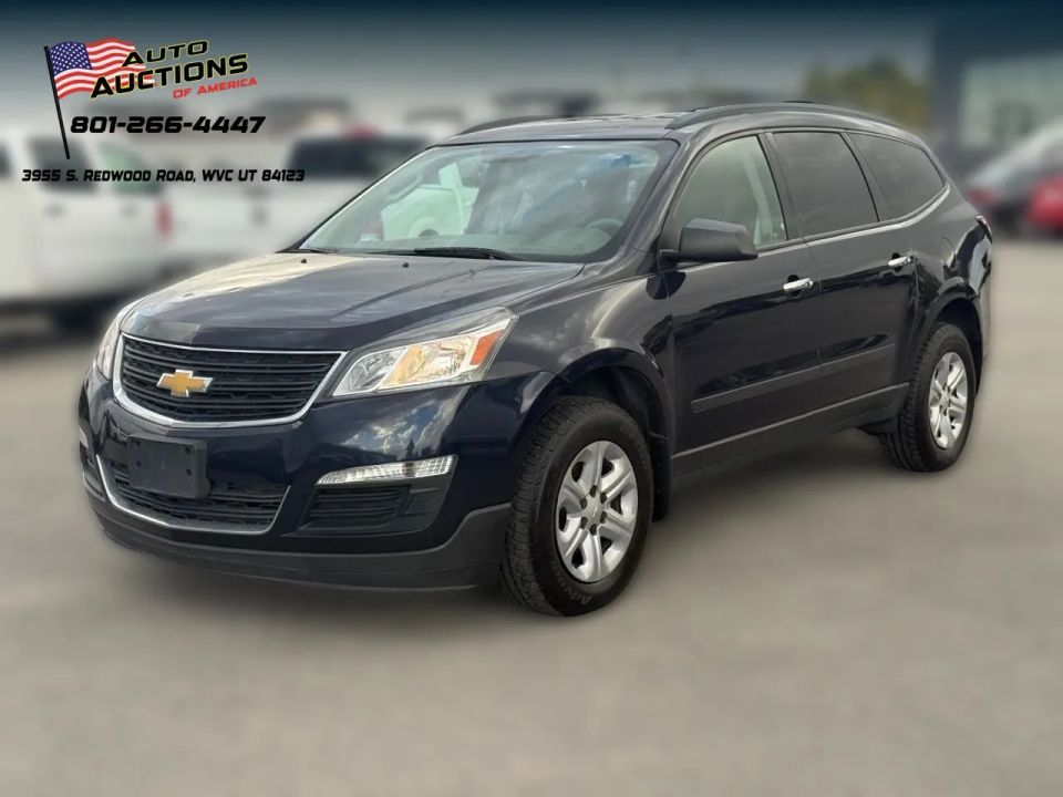 2017 CHEVROLET TRAVERSE LS