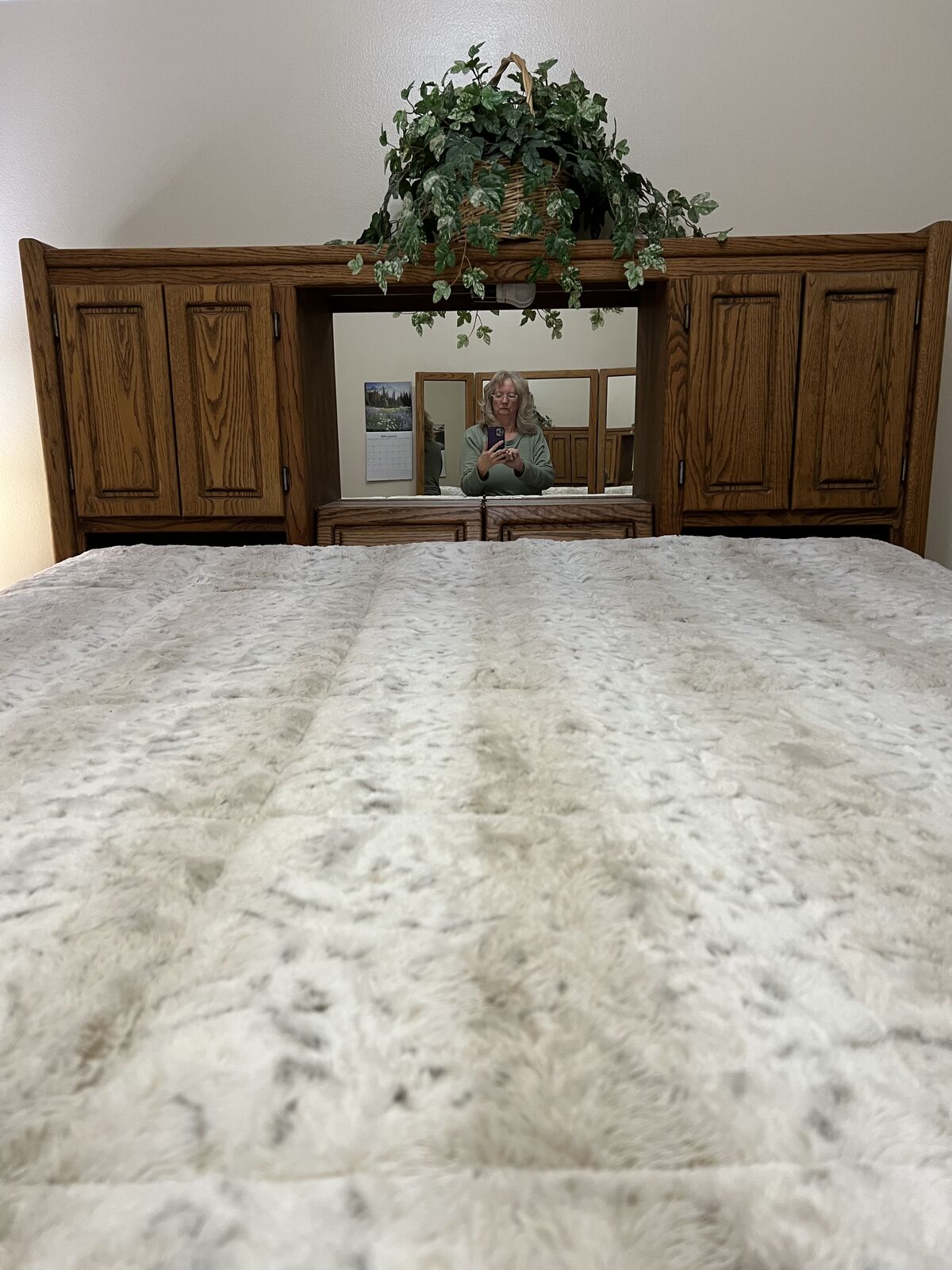 Moving Sale: Beautiful Cal King Bedroom Set