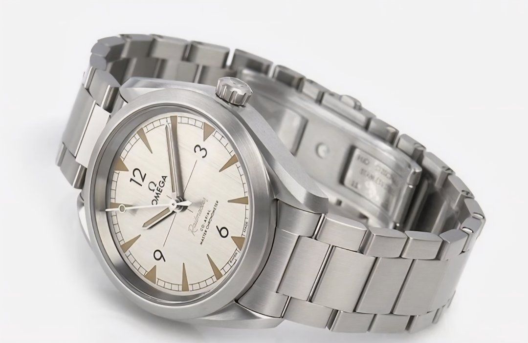 Omega Seamaster Railmaster 2021