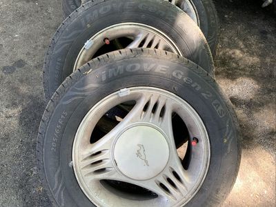 205/65-15 newer tires & wheels 5x114.3