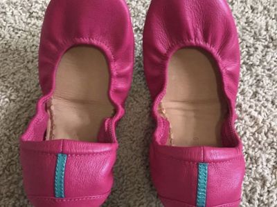 Tieks Ballet Flats - Fuchsia Size 9