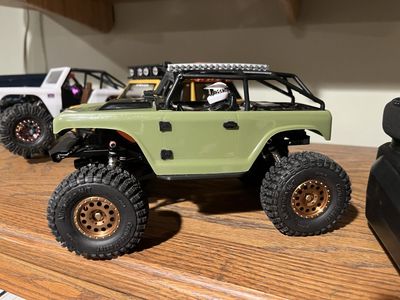 Axial SCX24 Deadbolt RC Rock Crawler RTR - Olive Green 1/24scale- Fully Functional