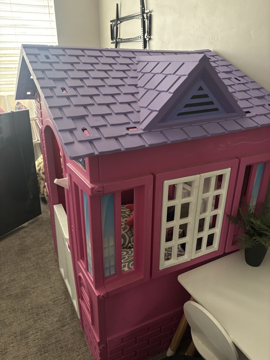 Little Tikes Pink and Purple Plastic Playhouse