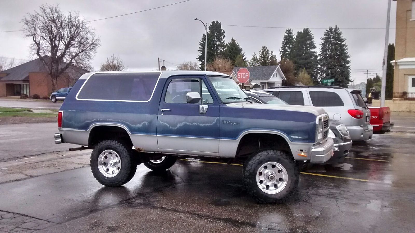 1991 Dodge Ram Charger 150 LE