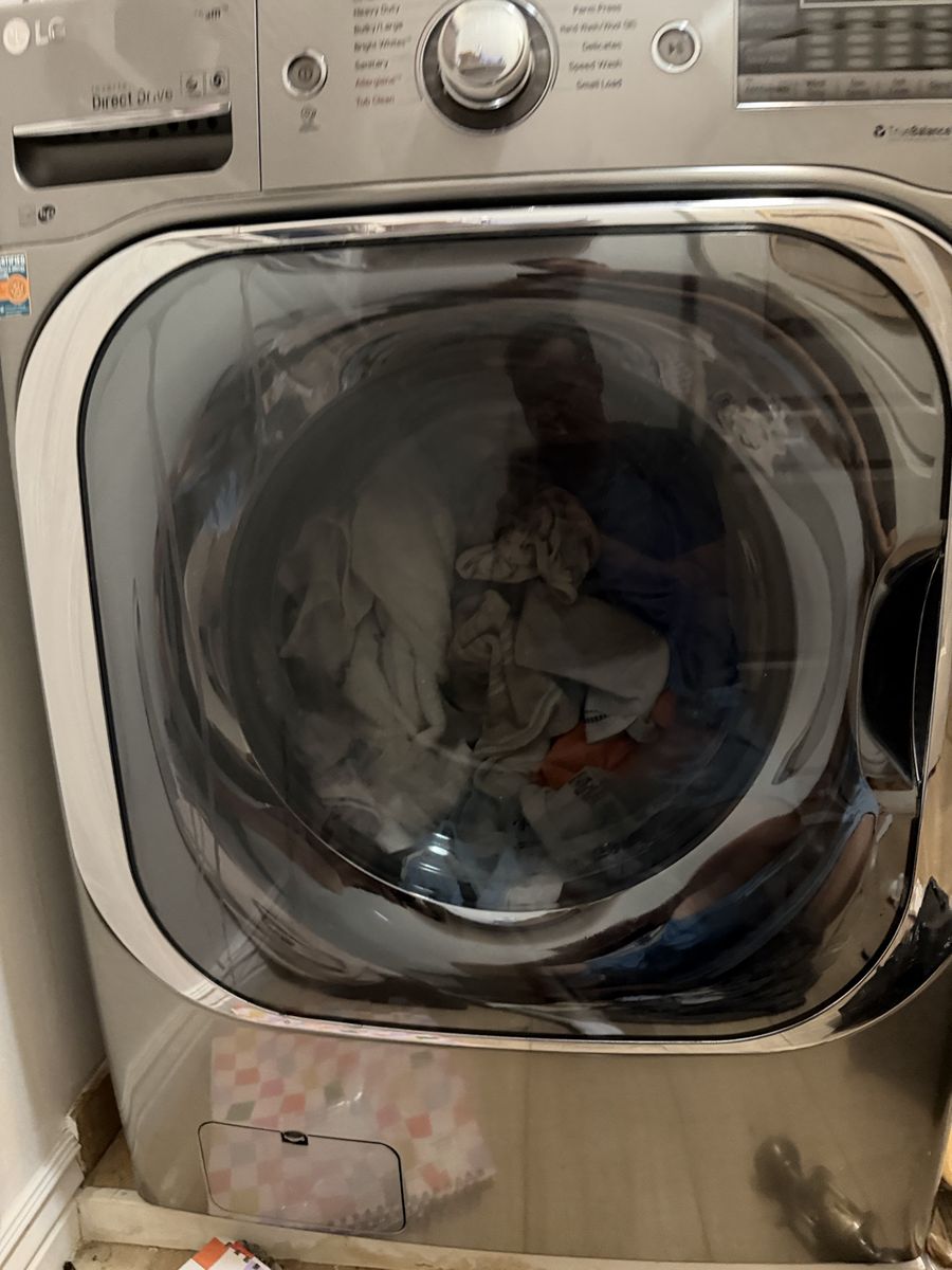 LG front loading washing machine