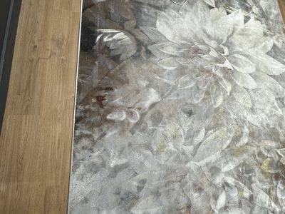 Floral Area Rug - Grey & White Botanical Print, 5x7 feet, Excellent Condition