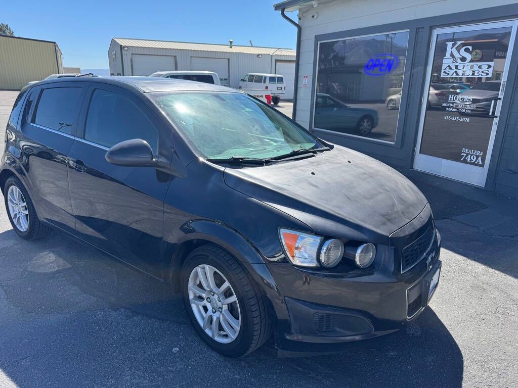 2016 Chevrolet Sonic LT Manual