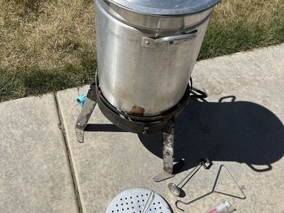 Outdoor propane, deep fryer
