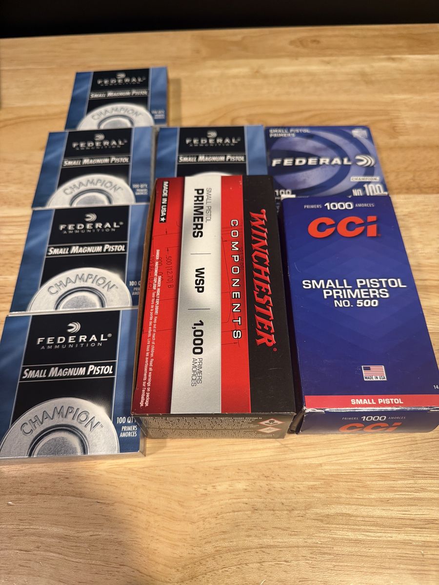 Small pistol primers