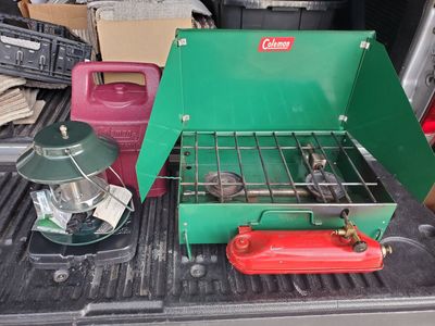 Coleman Two Burner Stove and Propane Lantern Combo
