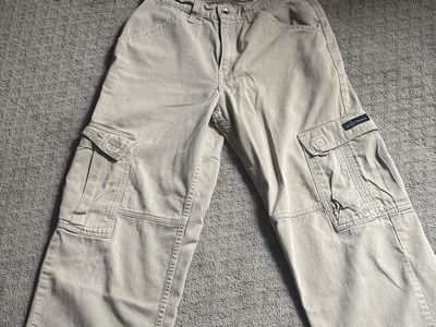 Levi's SilverTab Khakis Student Cargo Pants W28 L28 Beige Wide Leg 100% Cotton
