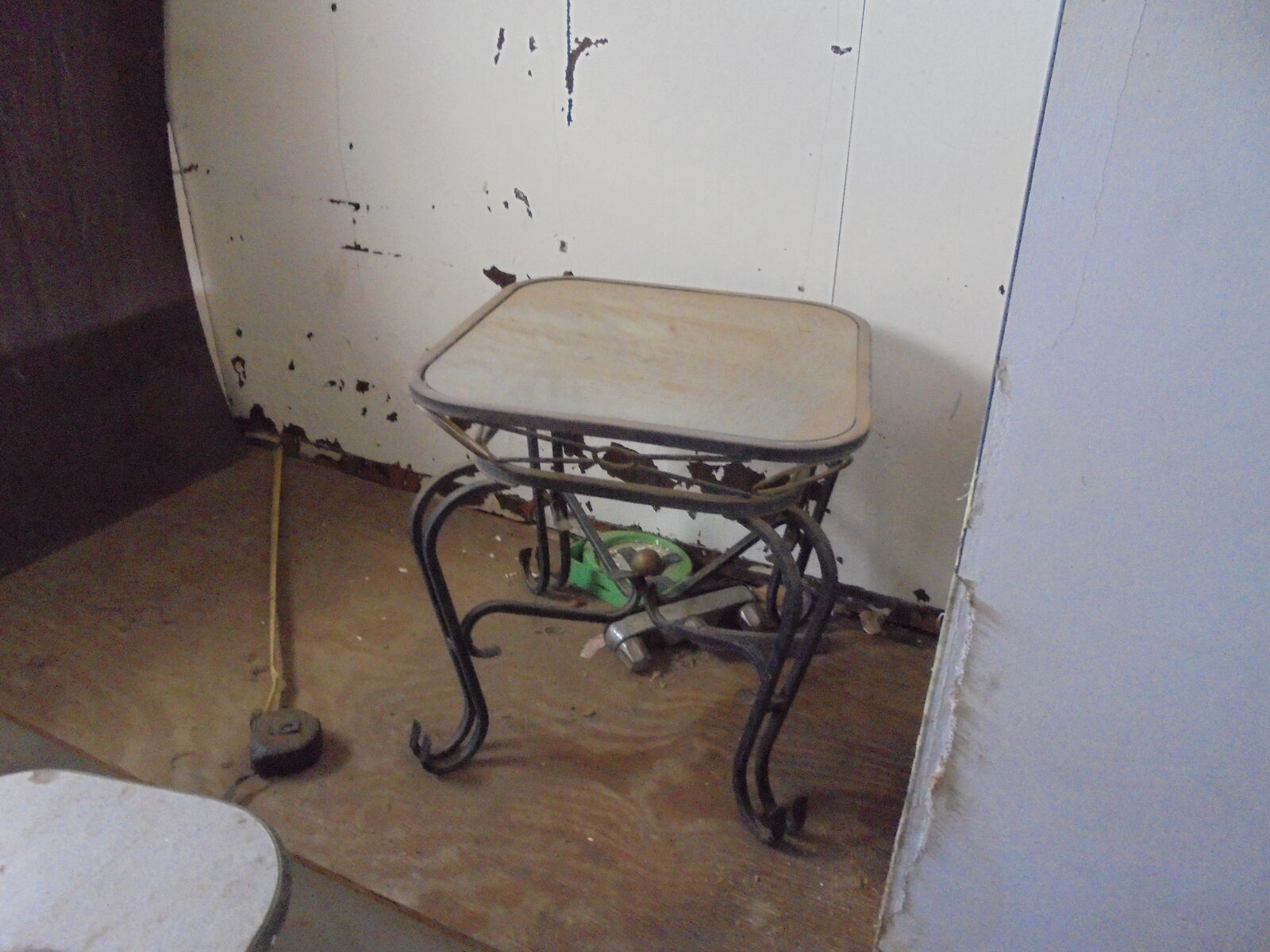 Glass Top Wrought Iron Scroll Patio/Balcony End Table