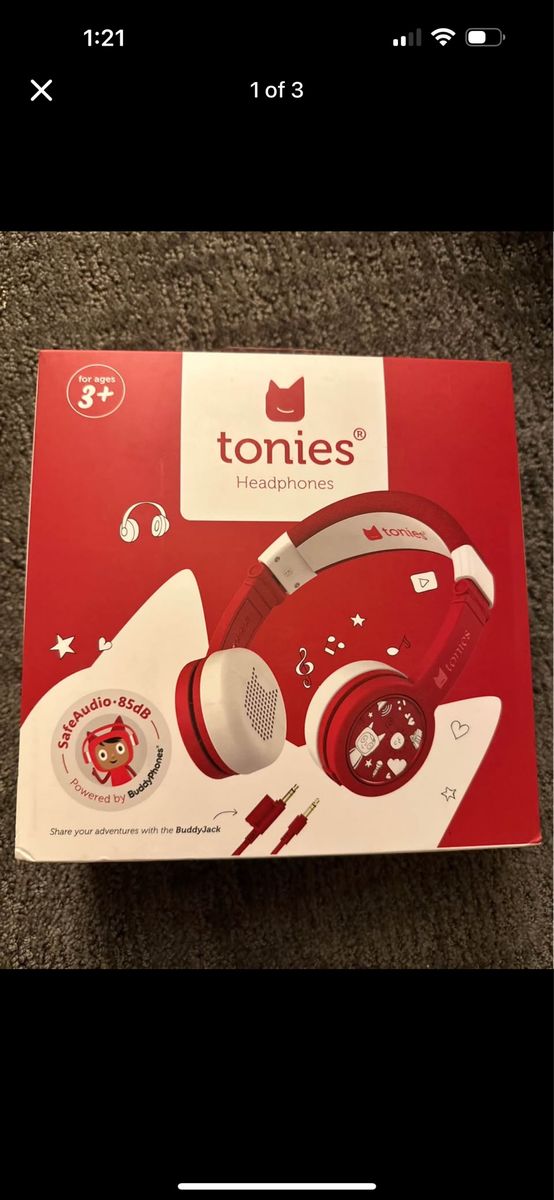 Tonie’s headphones