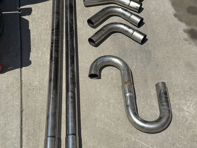 2.5” stainless steel exhaust piping and fittings