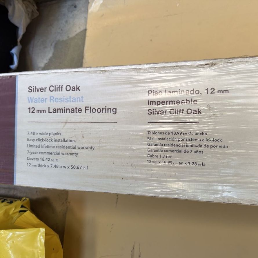 Silver Cliff Oak Laminate Flooring