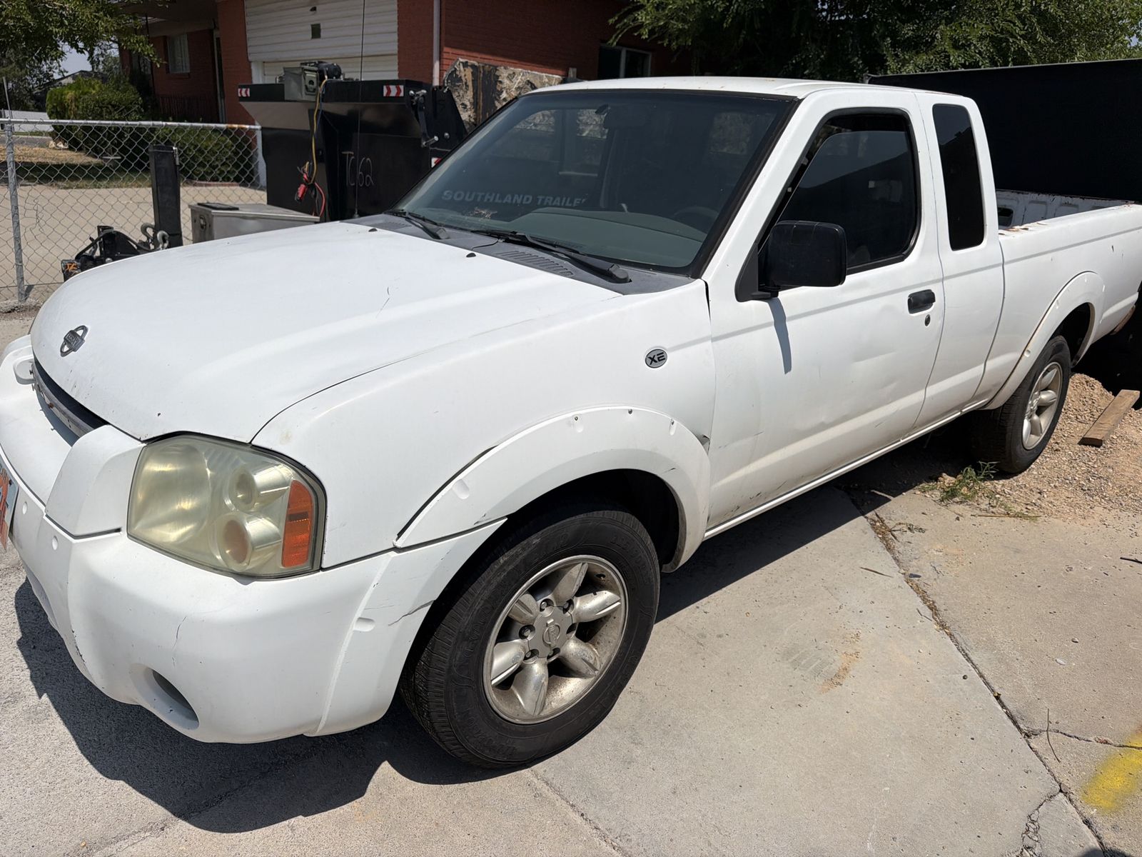2001 Nissan Frontier XE