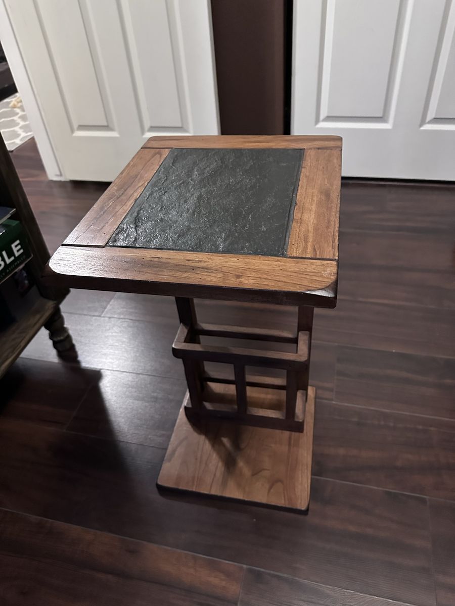 End table