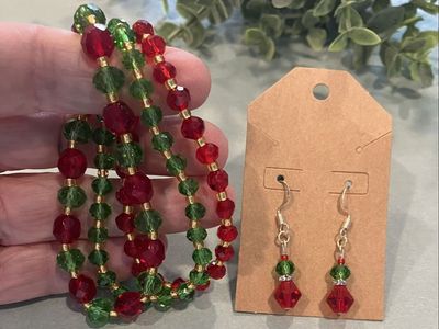Three Red Green & Gold Beaded Bracelets & Matching Drop Style Earrings