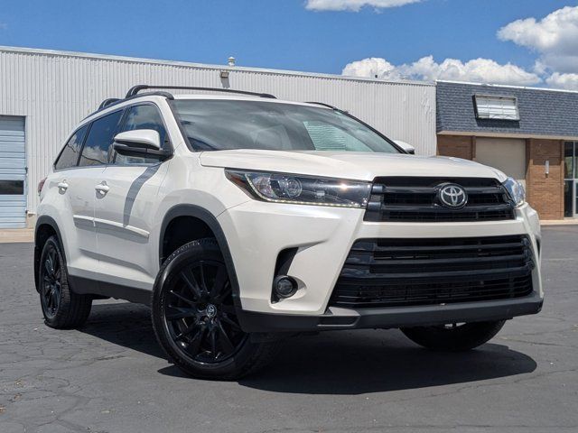2019 Toyota Highlander SE
