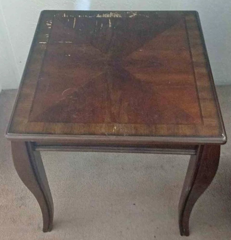Nice end table