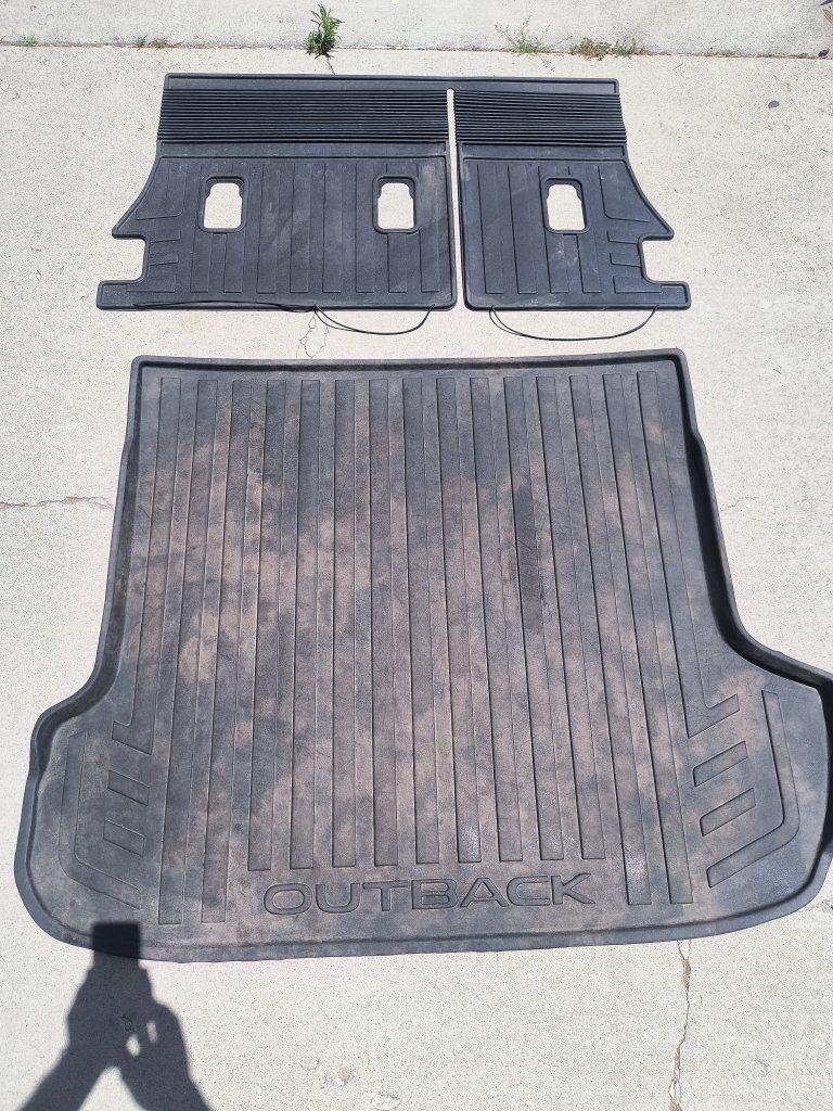 2015-2019 Subaru Outback All-Weather Rubber Rear Seat Back Protector &  Cargo Liner Set - Black
