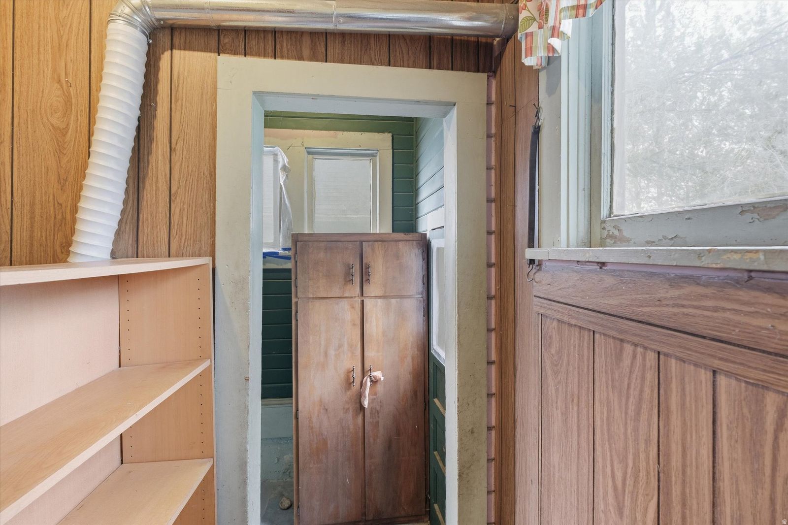 Main image 13