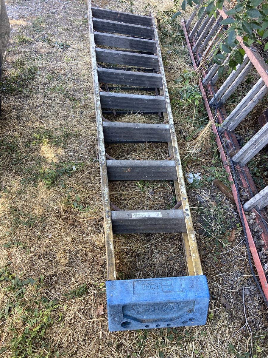 Heavy Duty Industrial Ladder